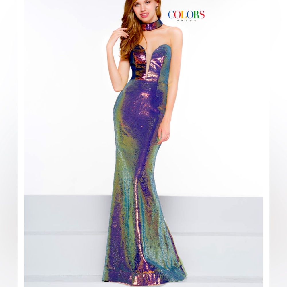 NWT Colors Dress 2048 Conspicuous Mermaid Gown Size 8.